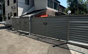 Luxurious House With Deluxe Rooms & Free Secured Parking